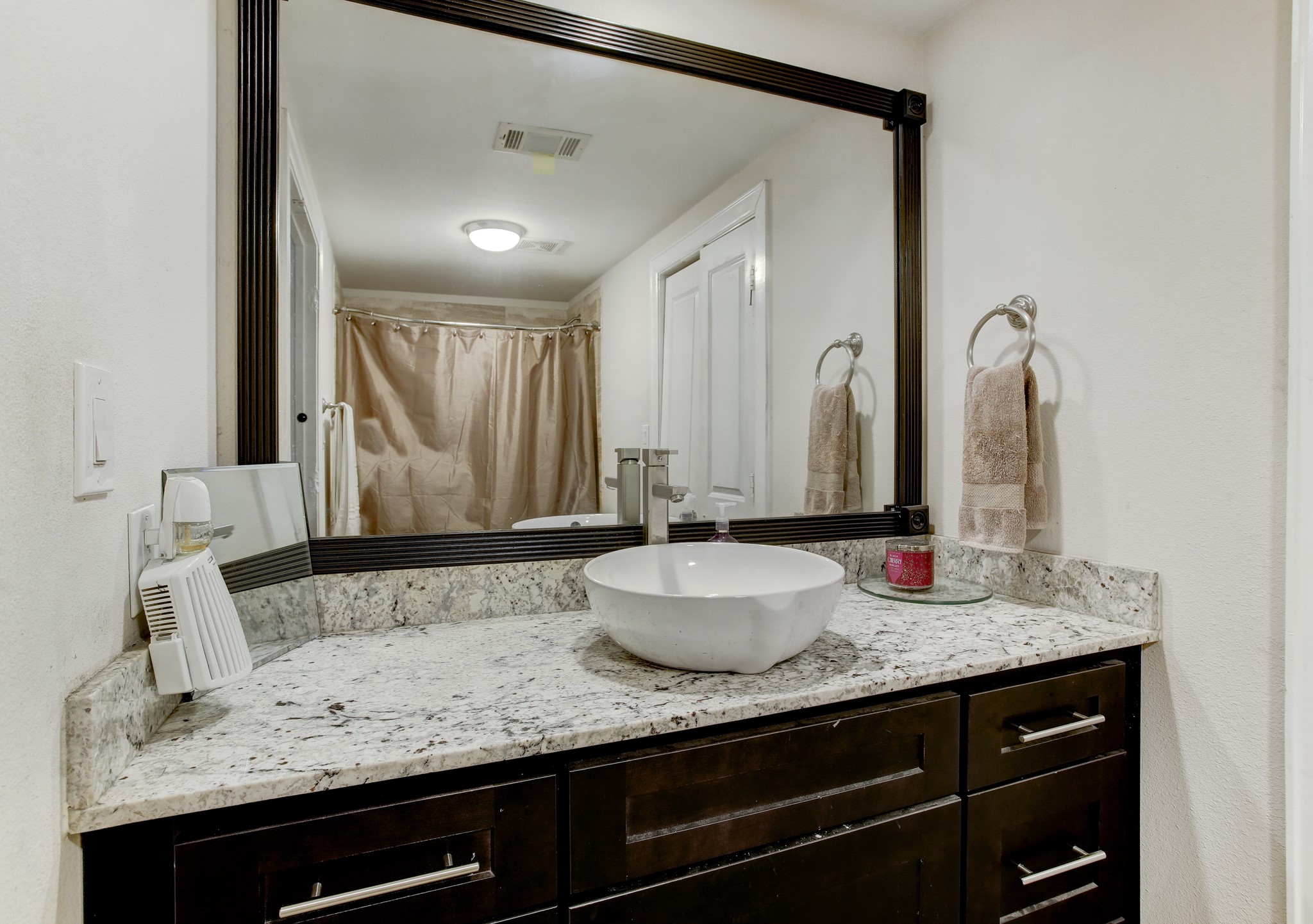 5433 Kiam Street C , Houston, TX, 77007 | 31734264 | Realty Texas LLC