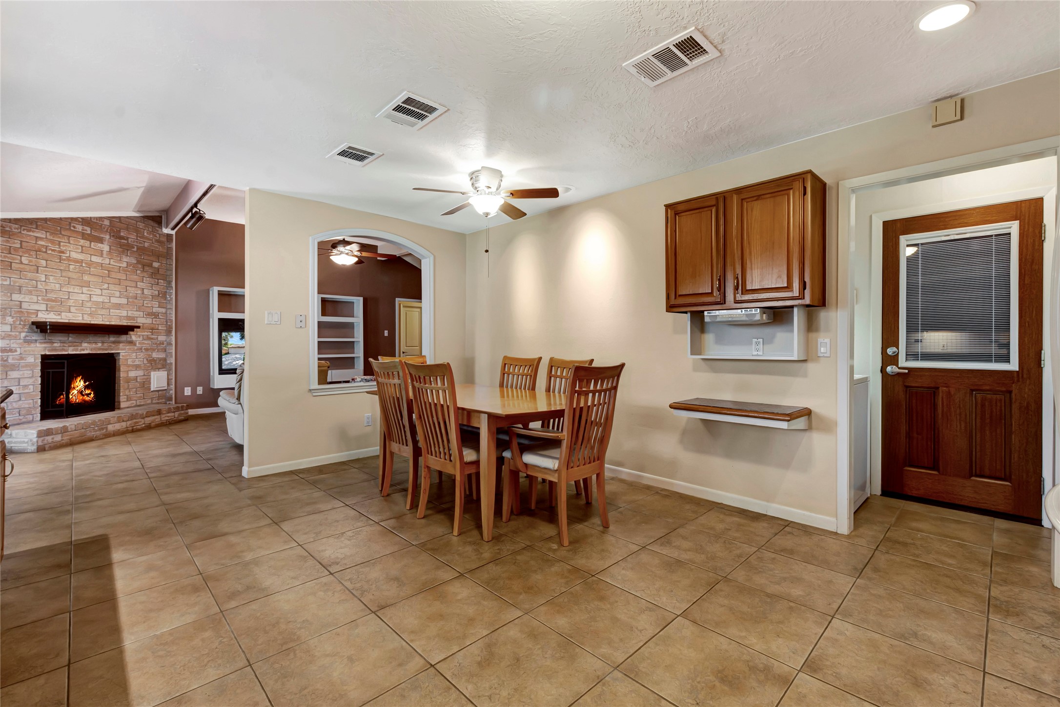 104 Oak Harbor Drive , Houston, TX, 77062 | 49347369 | Realty Texas LLC