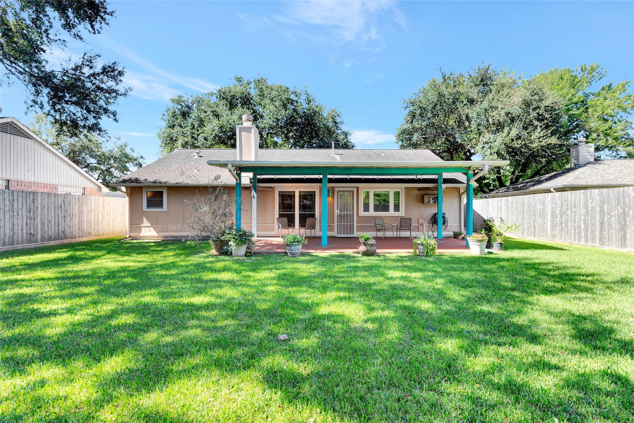 104 Oak Harbor Drive , Houston, TX, 77062 | 49347369 | Realty Texas LLC