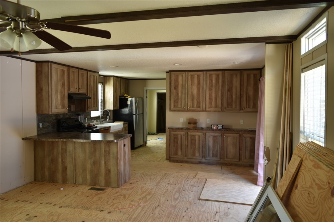 144 9th Street , Whitney, TX, 76692 | 227341 | Realty Texas LLC