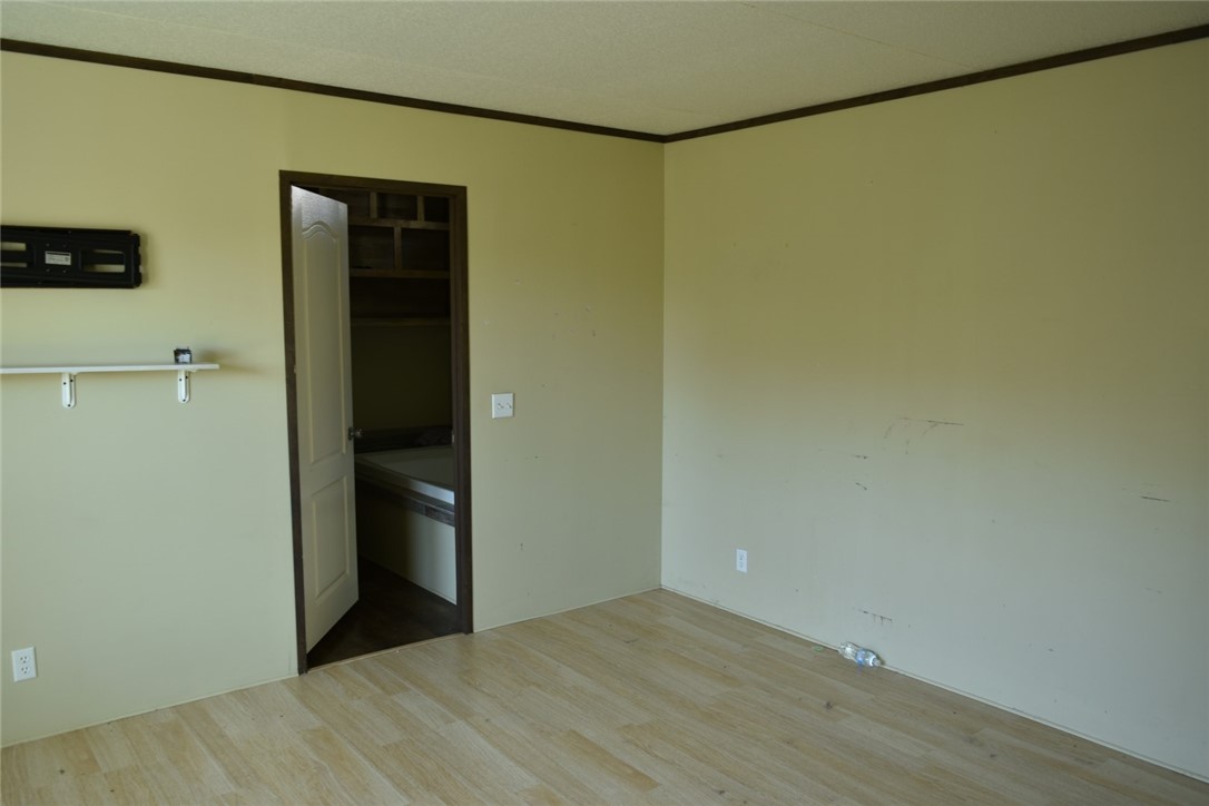 144 9th Street , Whitney, TX, 76692 | 227341 | Realty Texas LLC