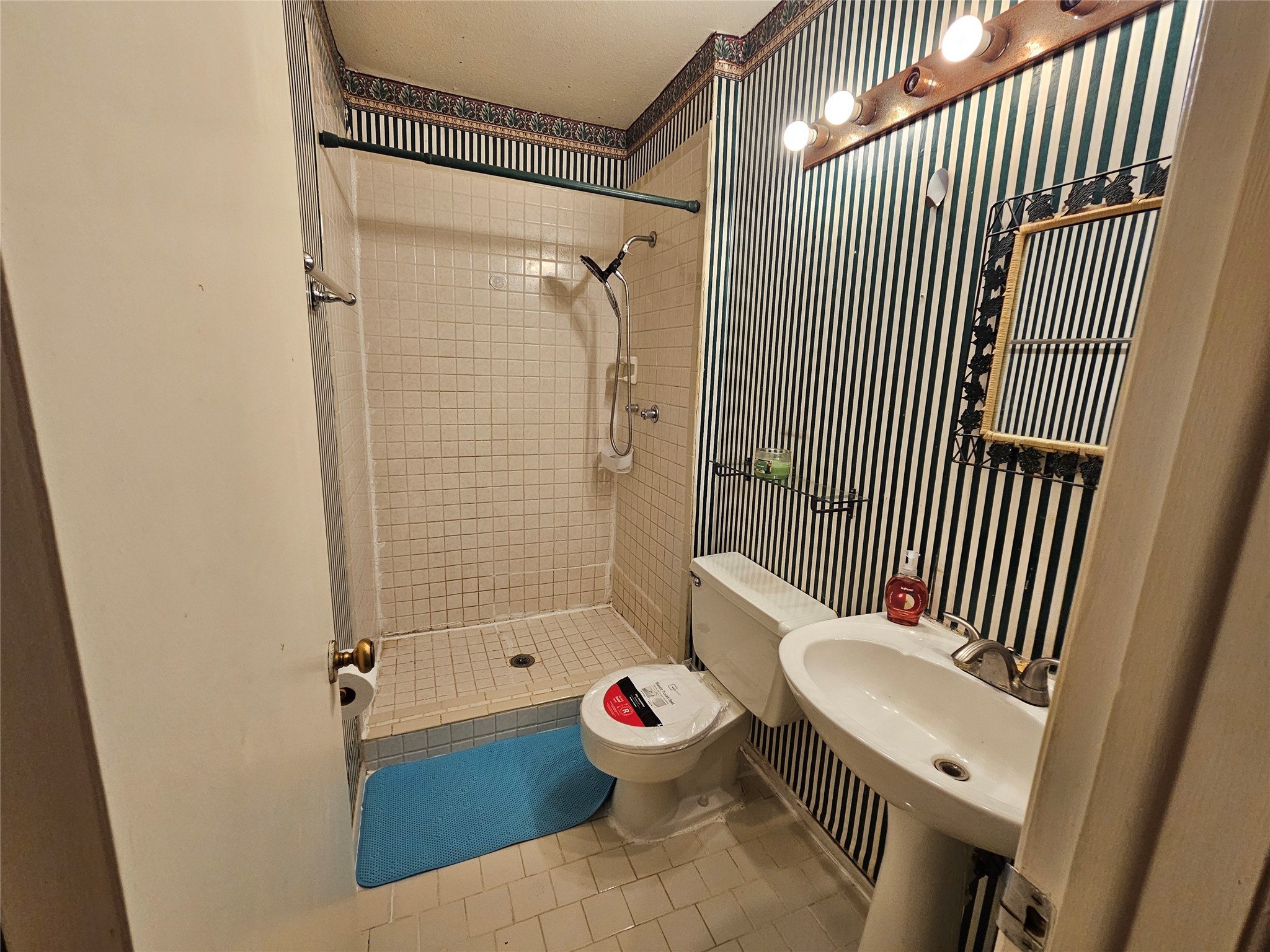 907 Waterview Circle , Richardson, TX, 75080 | 20807552 | Realty Texas LLC