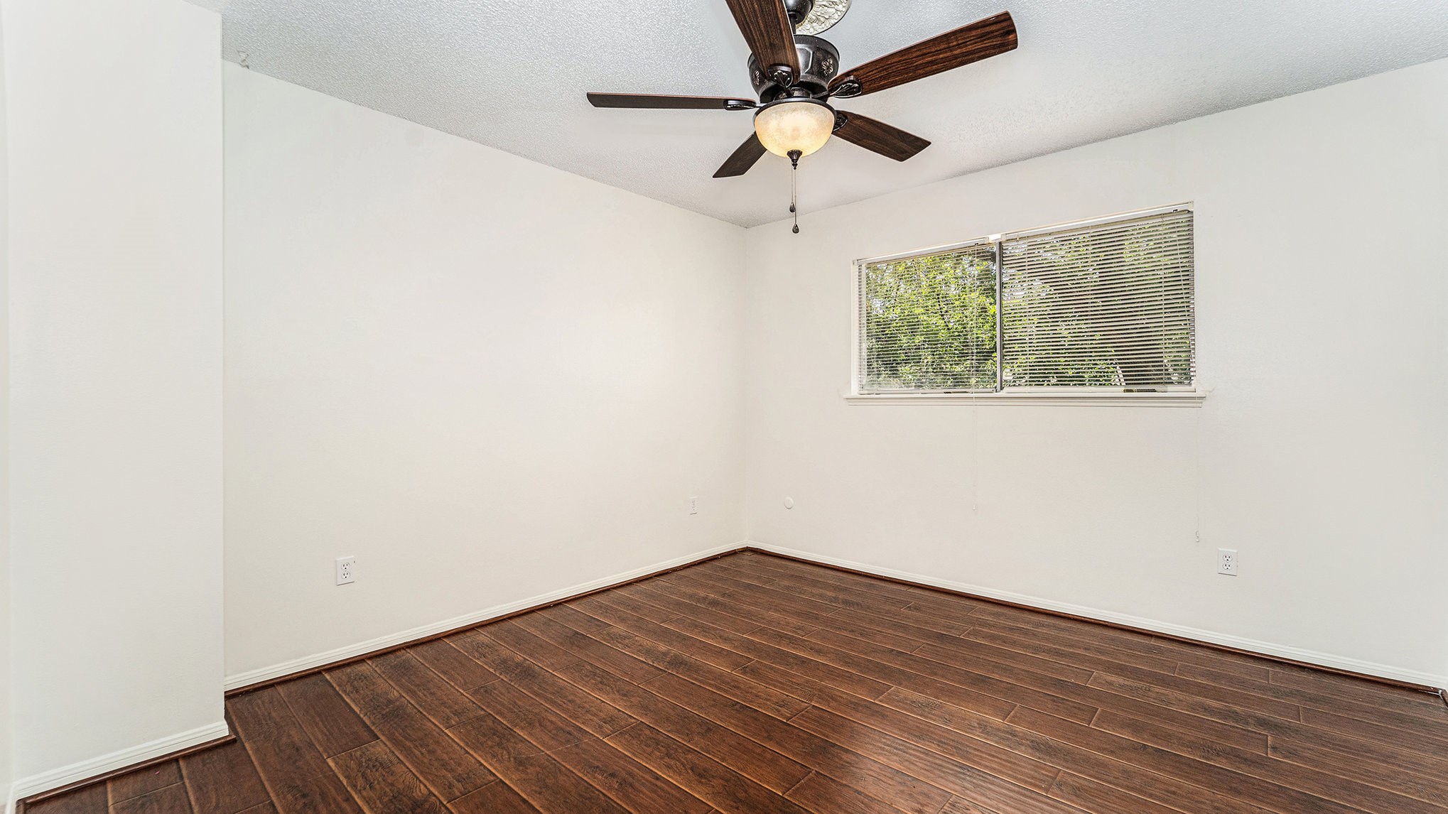 5903 Old Lodge Drive , Houston, TX, 77066 | 35429453 | Realty Texas LLC