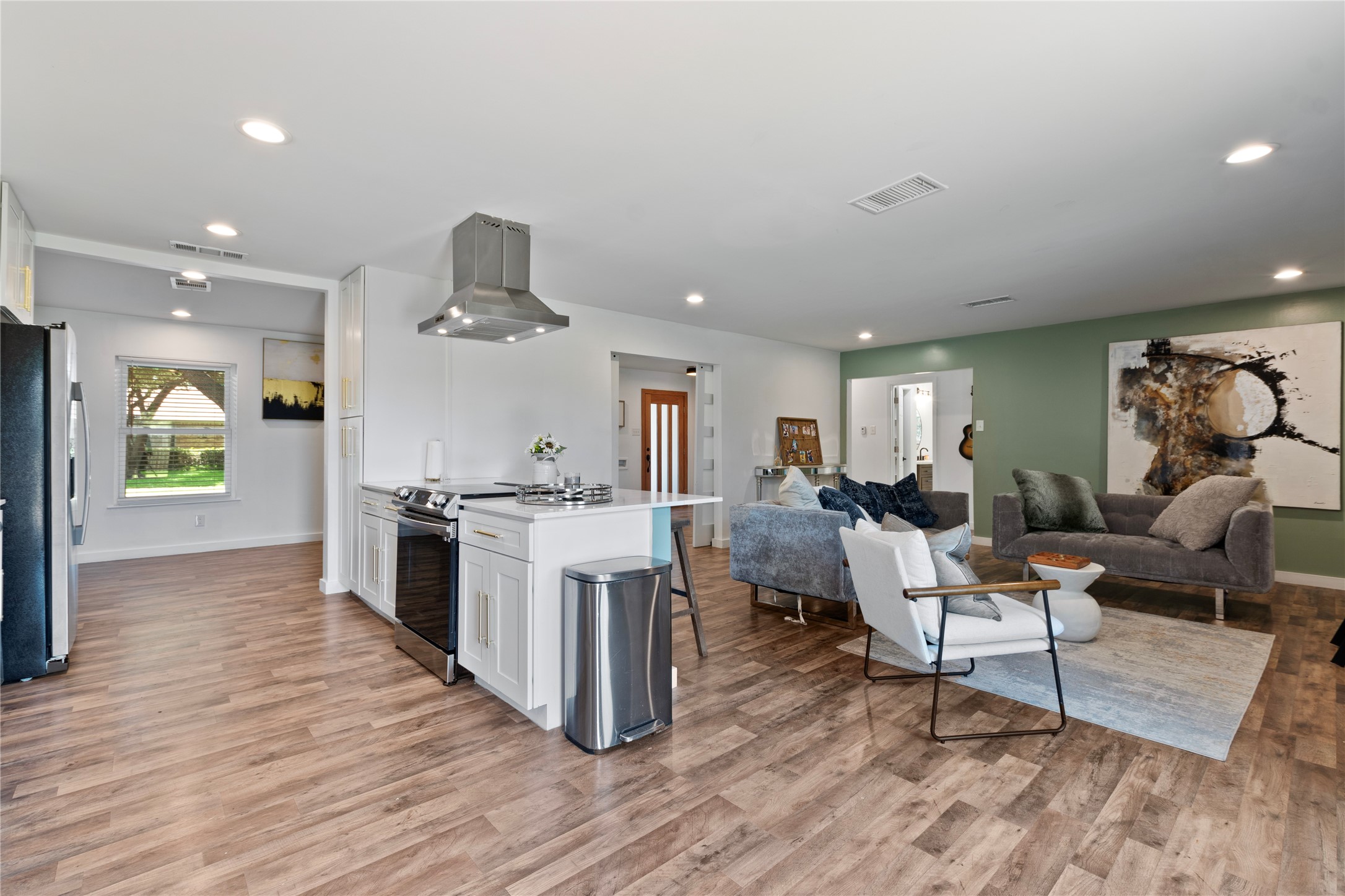 3112 Ruidosa Avenue , Dallas, TX, 75228 | 20807164 | Realty Texas LLC