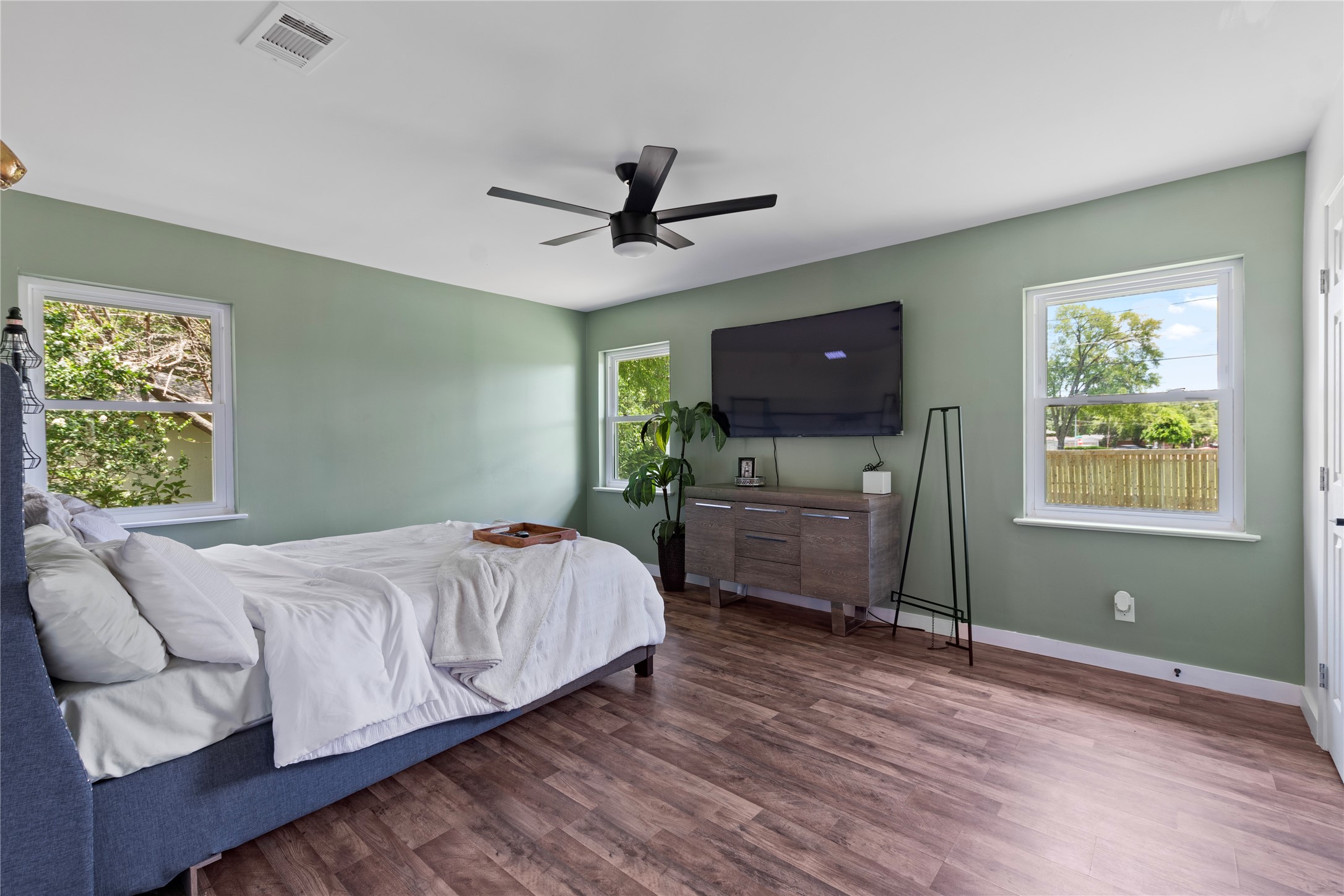3112 Ruidosa Avenue , Dallas, TX, 75228 | 20807164 | Realty Texas LLC