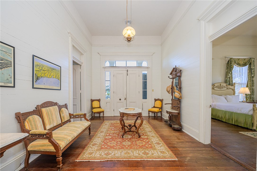 615 S Church Street, Rockport, TX, 78382 | 452462 | Realty Texas LLC