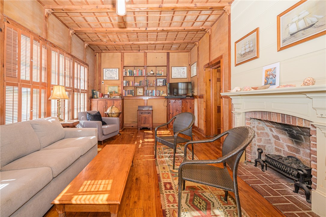 615 S Church Street, Rockport, TX, 78382 | 452462 | Realty Texas LLC