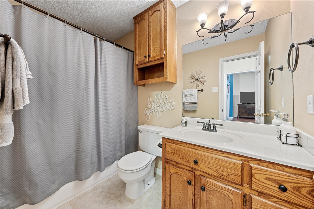 208 Fannin Drive , Hewitt, TX, 76643 | 227340 | Realty Texas LLC