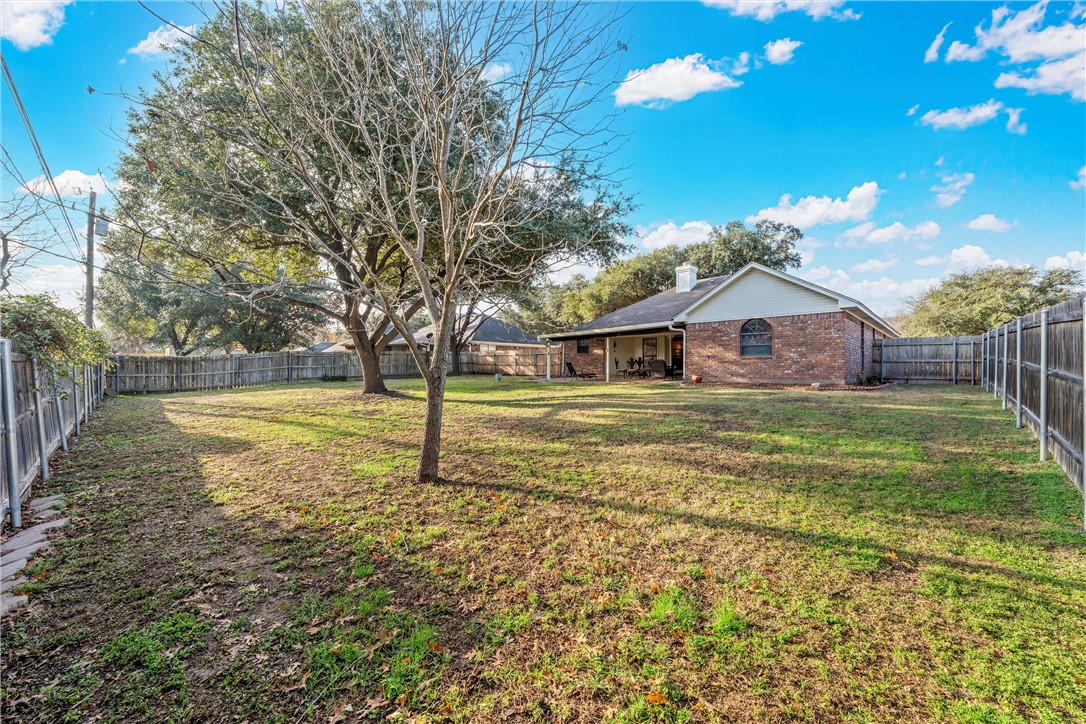 208 Fannin Drive , Hewitt, TX, 76643 | 227340 | Realty Texas LLC