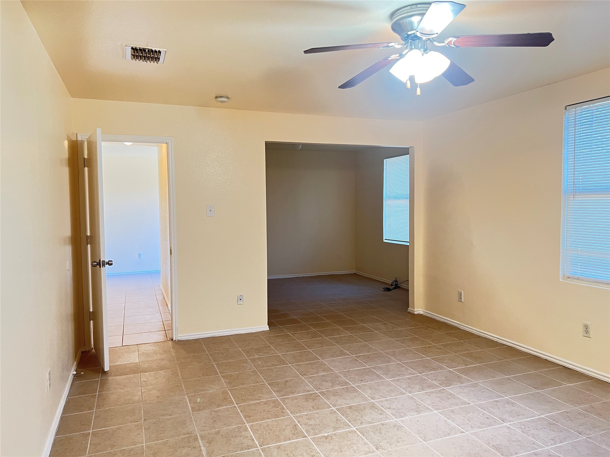 3229 Sunshine Way , Lancaster, TX, 75134 | 20808644 | Realty Texas LLC
