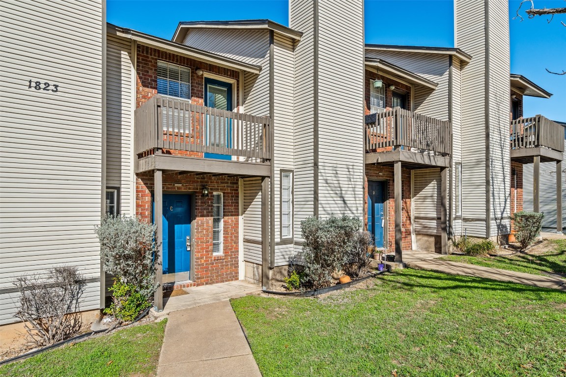 1823 River Crossing Circle C , Austin, TX, 78741 | 7789833 | Realty Texas LLC