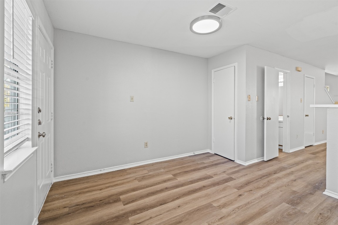 1823 River Crossing Circle C , Austin, TX, 78741 | 7789833 | Realty Texas LLC