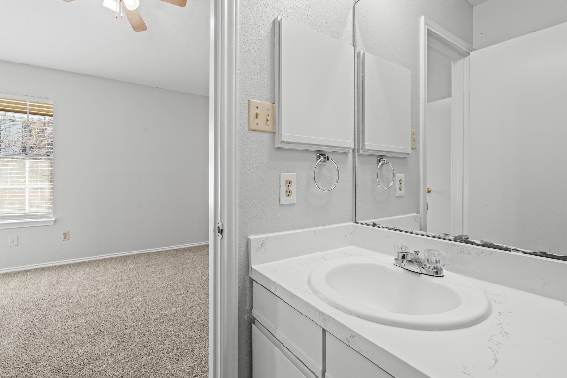 1823 River Crossing Circle C , Austin, TX, 78741 | 7789833 | Realty Texas LLC