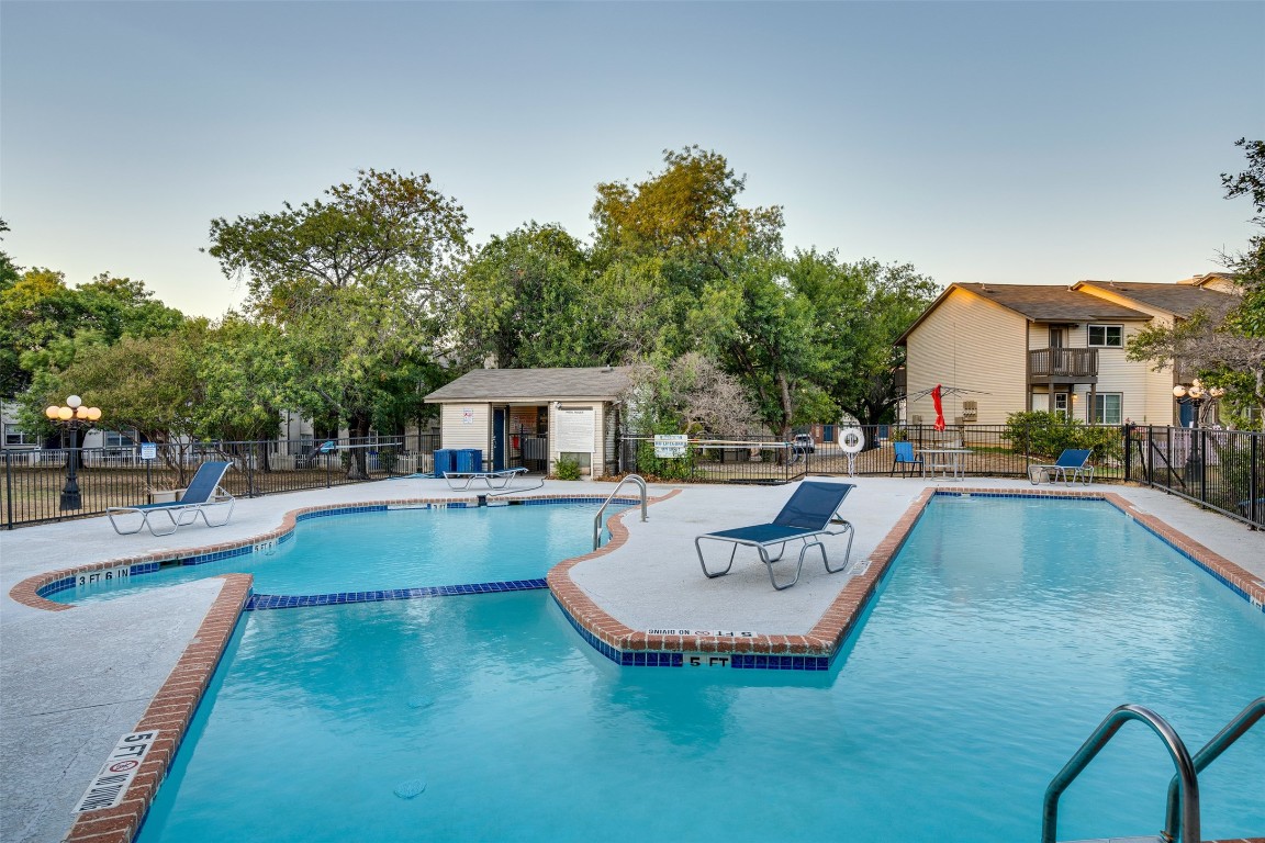 1823 River Crossing Circle C , Austin, TX, 78741 | 7789833 | Realty Texas LLC
