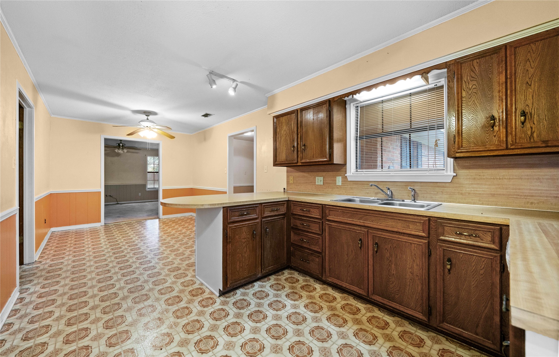 239 Nelson Street , Rusk, TX, 75785 | 20808867 | Realty Texas LLC
