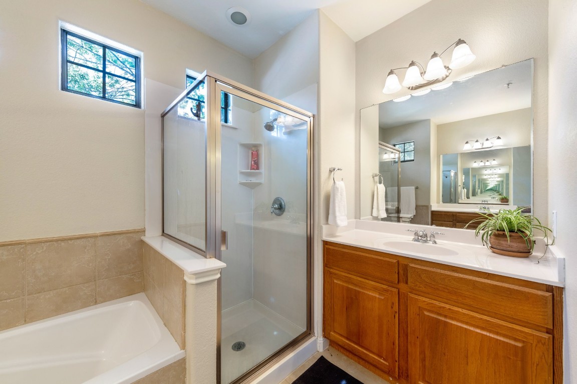6705 Covered Bridge Drive 22 , Austin, TX, 78736 | 8295296 | Realty Texas LLC