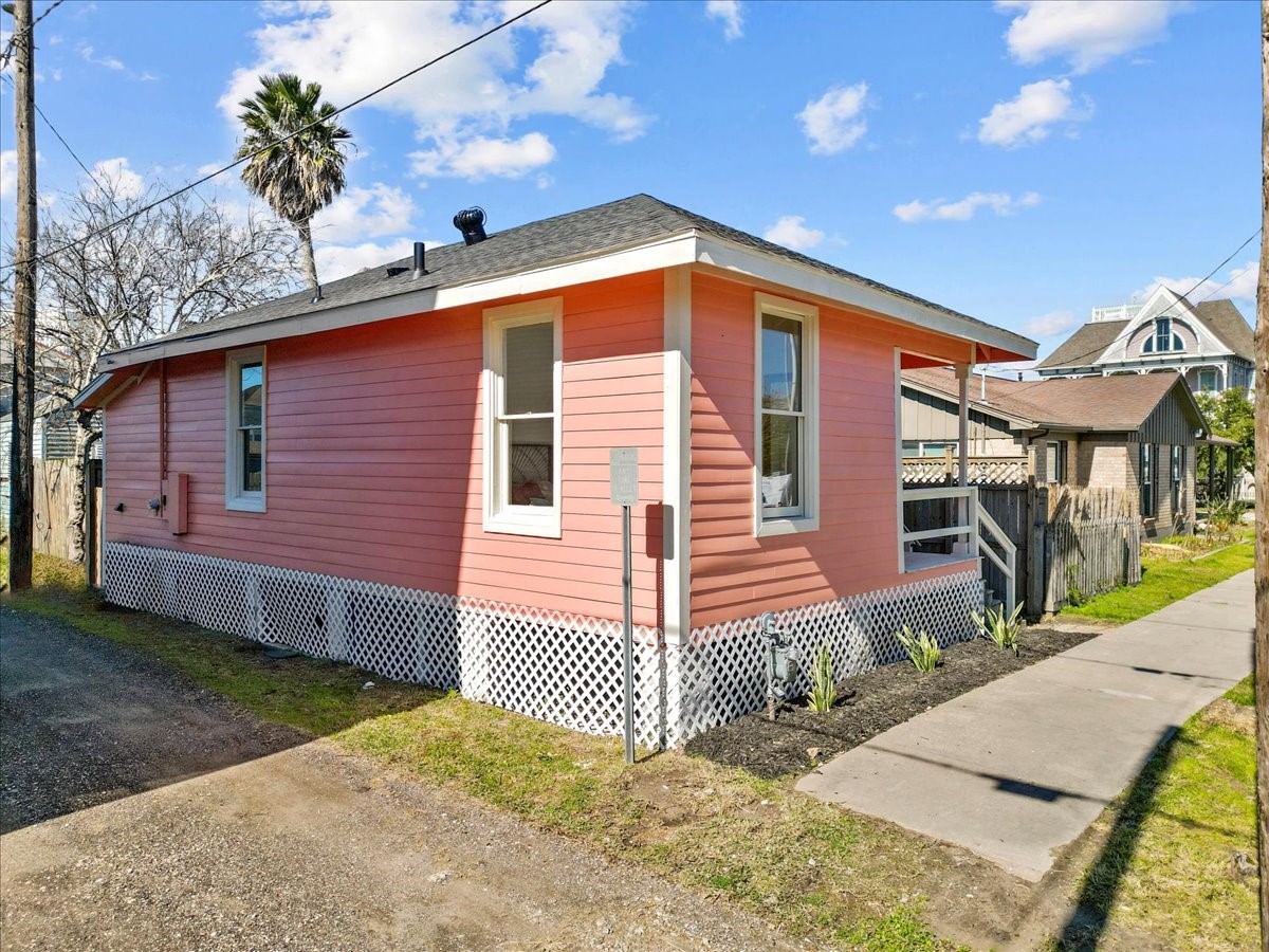 511 13th Street , Galveston, TX, 77550 | 67049008 | Realty Texas LLC