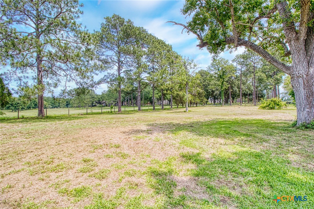 239 Cypress Street , Hungerford, TX, 77435 | 566013 | Realty Texas LLC