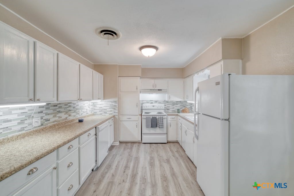 For Sale: 102 Robertson Avenue Blog Image Banner