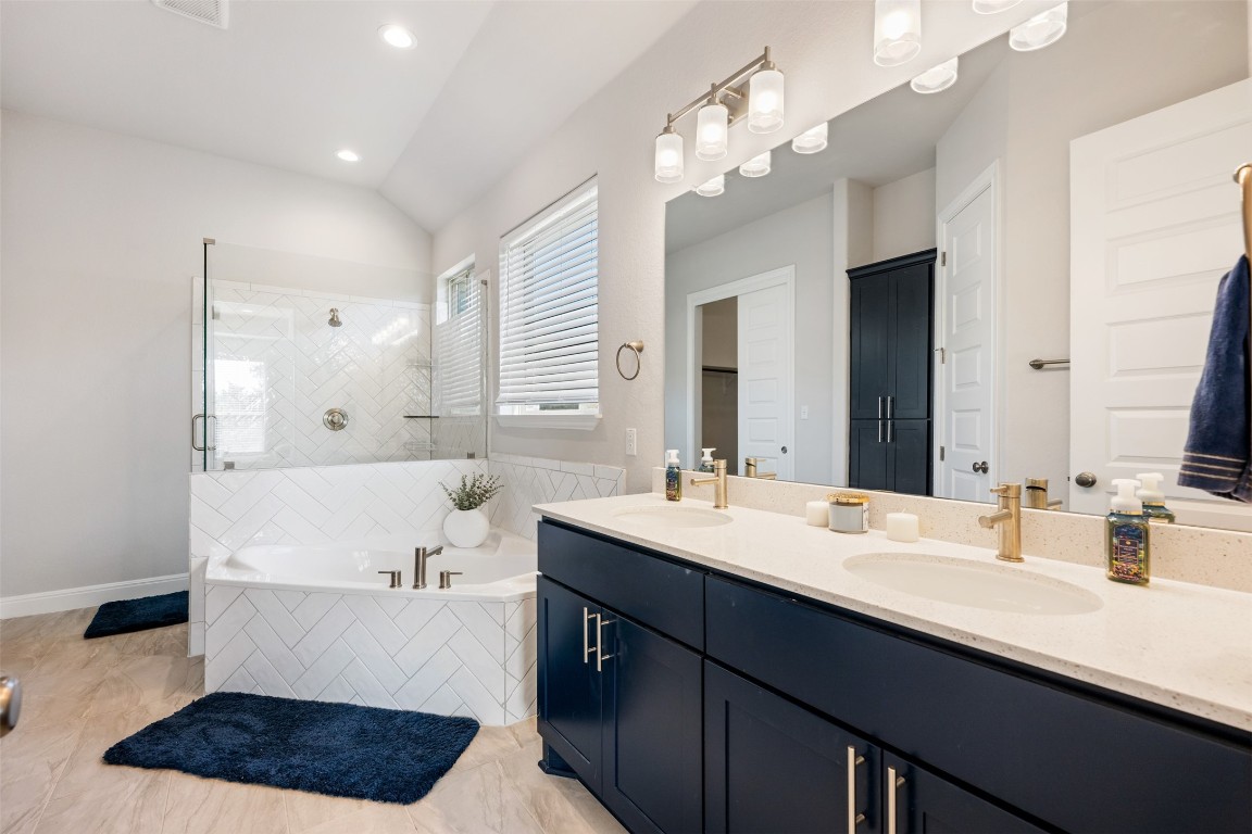 686 Treadwell Lane , Kyle, TX, 78640 | 3296033 | Realty Texas LLC