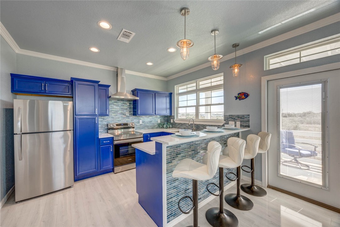 357 W Live Oak Lane , Rockport, TX, 78382 | 452616 | Realty Texas LLC