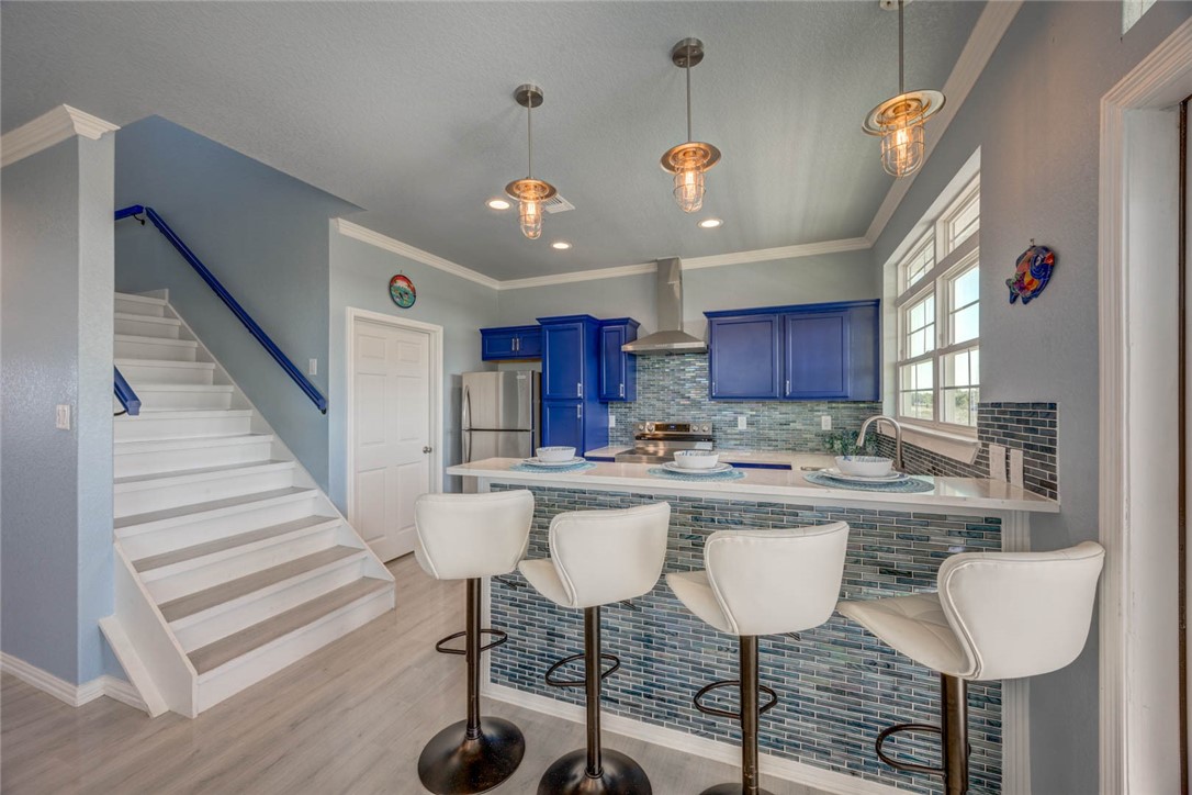 357 W Live Oak Lane , Rockport, TX, 78382 | 452616 | Realty Texas LLC