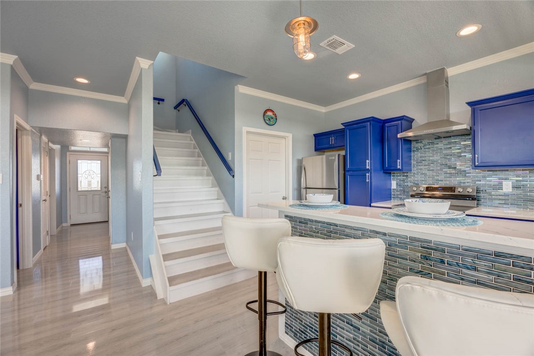 357 W Live Oak Lane , Rockport, TX, 78382 | 452616 | Realty Texas LLC