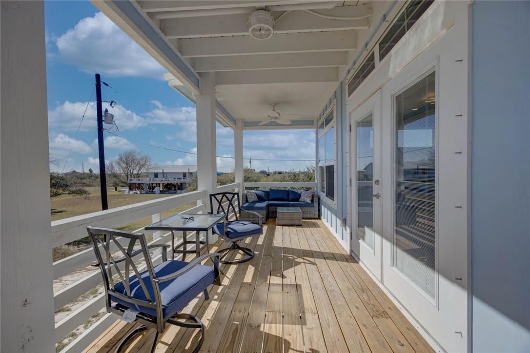 357 W Live Oak Lane , Rockport, TX, 78382 | 452616 | Realty Texas LLC