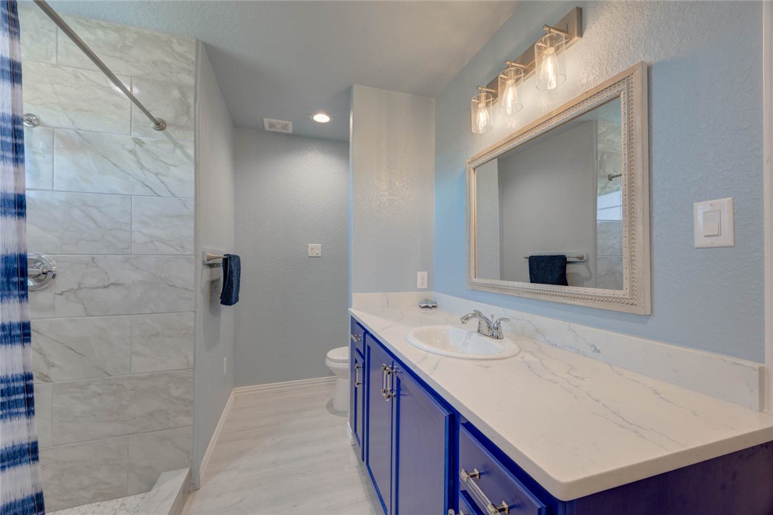 357 W Live Oak Lane , Rockport, TX, 78382 | 452616 | Realty Texas LLC