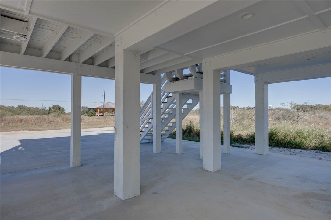 357 W Live Oak Lane , Rockport, TX, 78382 | 452616 | Realty Texas LLC