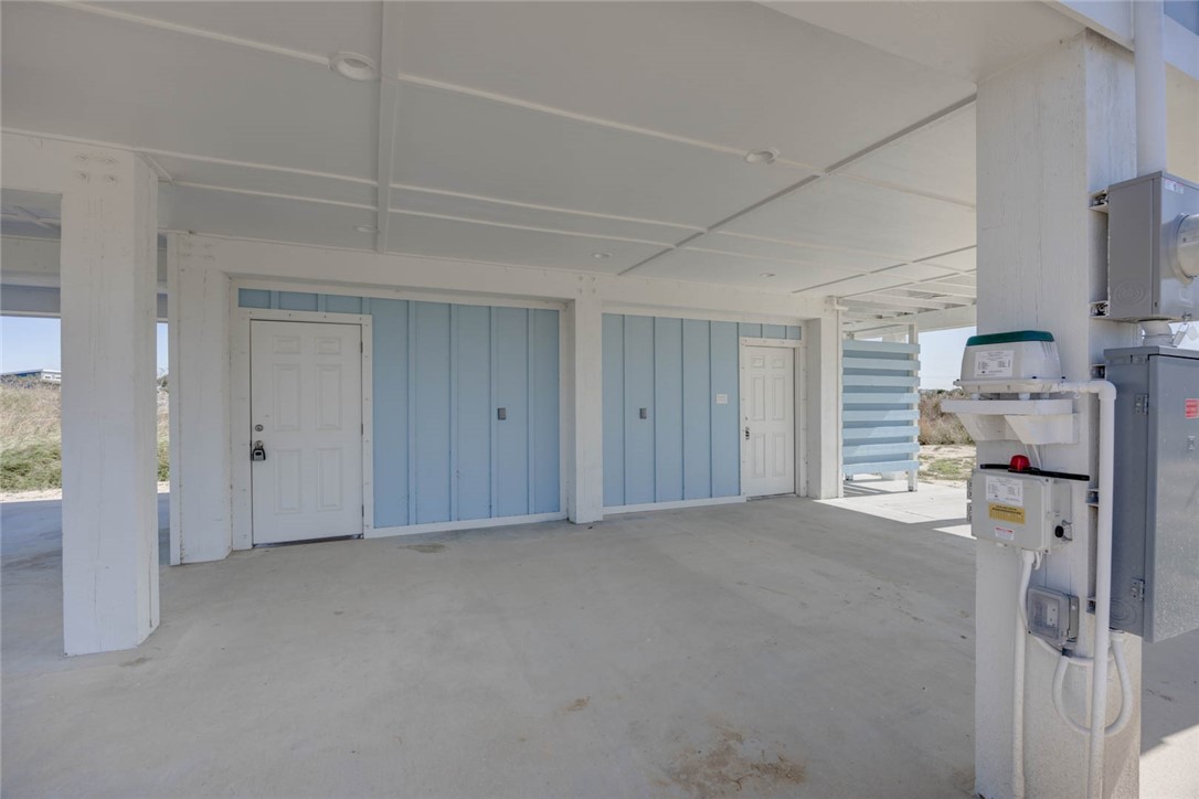 357 W Live Oak Lane , Rockport, TX, 78382 | 452616 | Realty Texas LLC