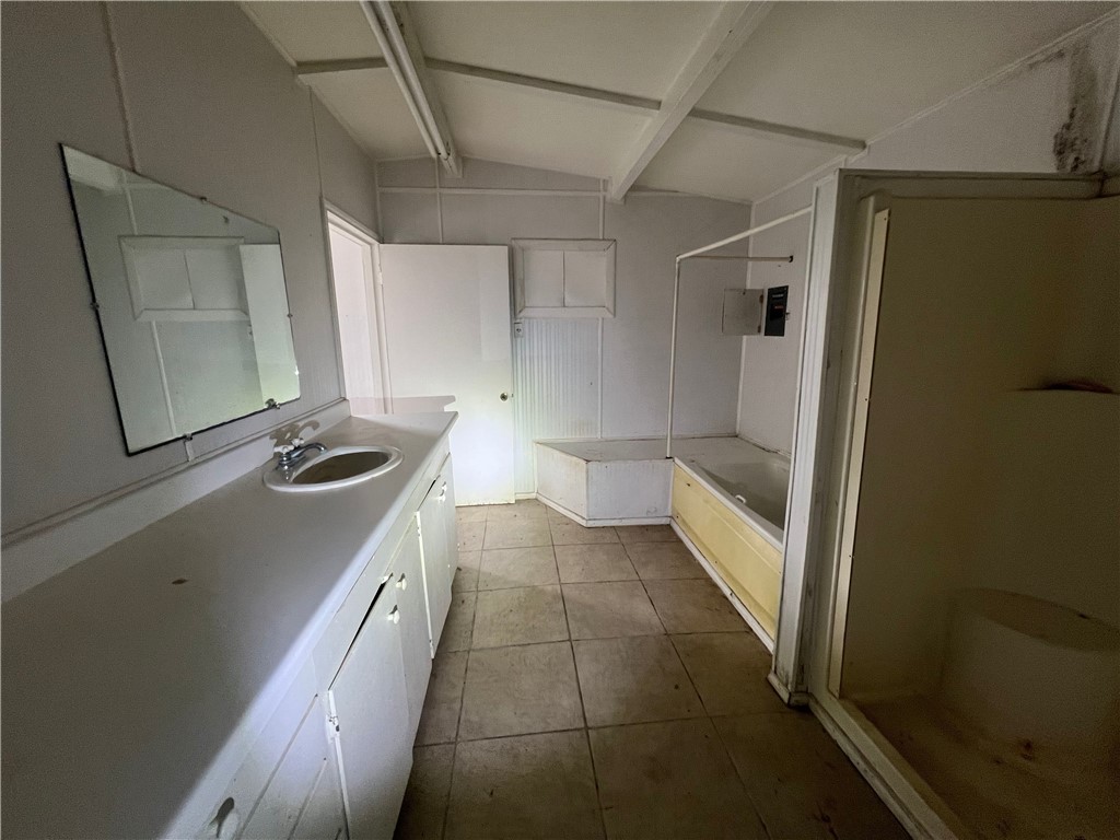 3045 Hwy 16 , Freer, TX, 78357 | 452658 | Realty Texas LLC