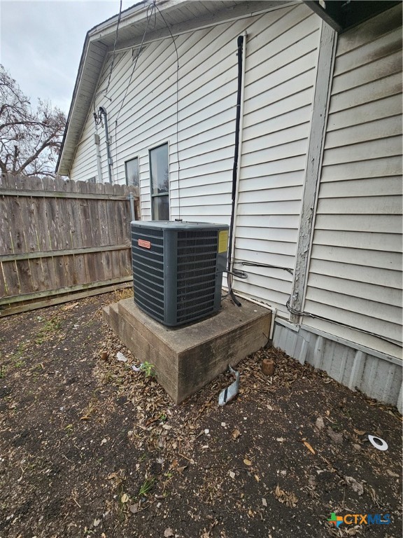 1205 S 19th Street , Temple, TX, 76504 | 566305 | Realty Texas LLC