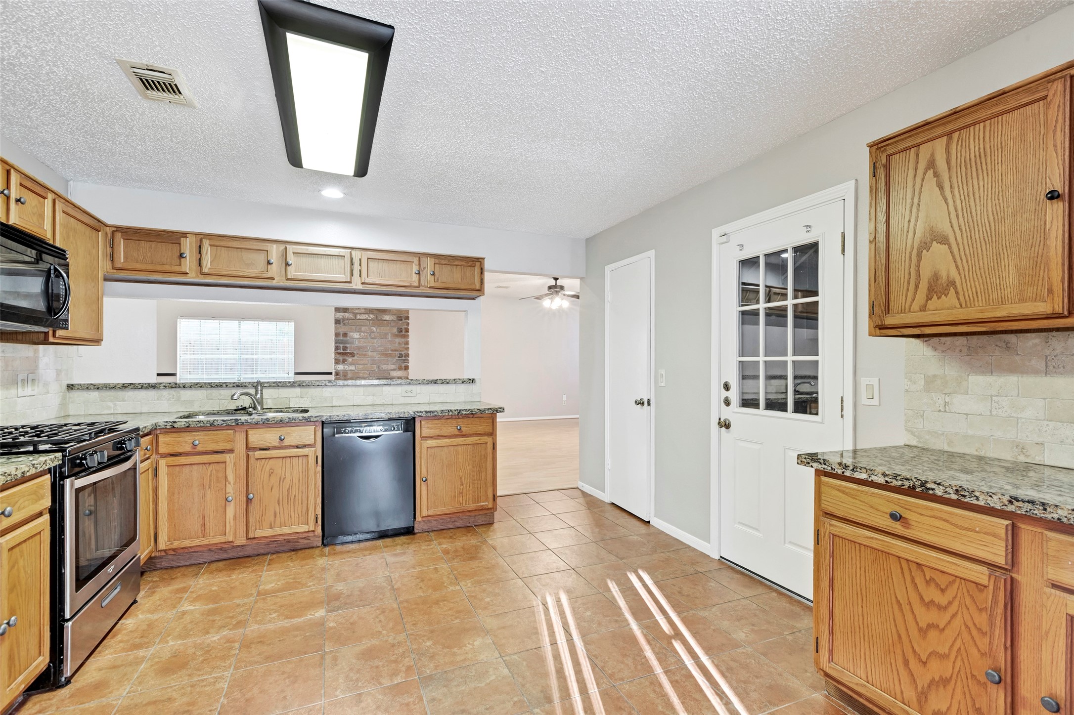9230 Palm Shores Drive , Spring, TX, 77379 | 91707114 | Realty Texas LLC