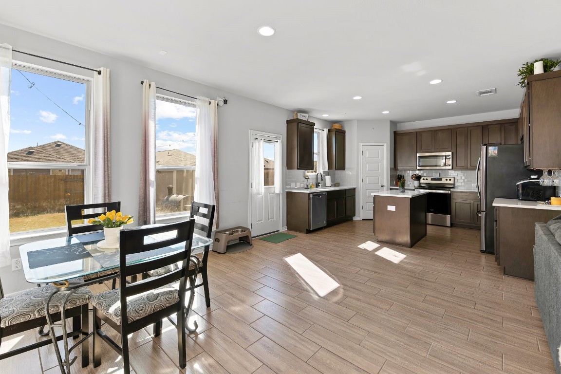 232 Syrah Court , Leander, TX, 78641 | 7059670 | Realty Texas LLC