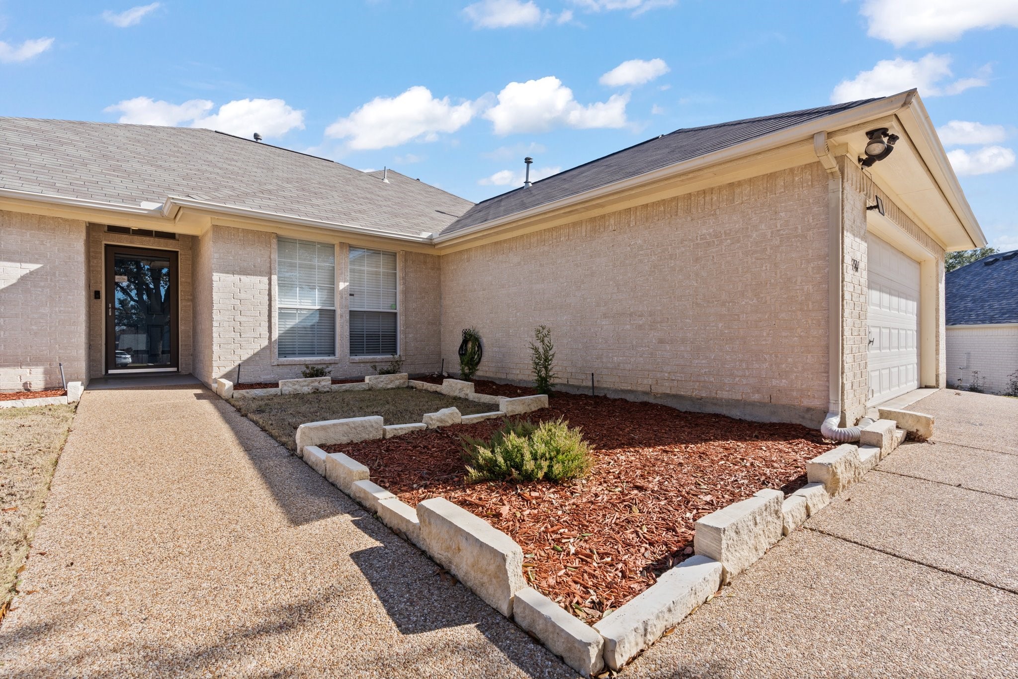 7501 Ranch Court , Benbrook, TX, 76126 | 20811208 | Realty Texas LLC