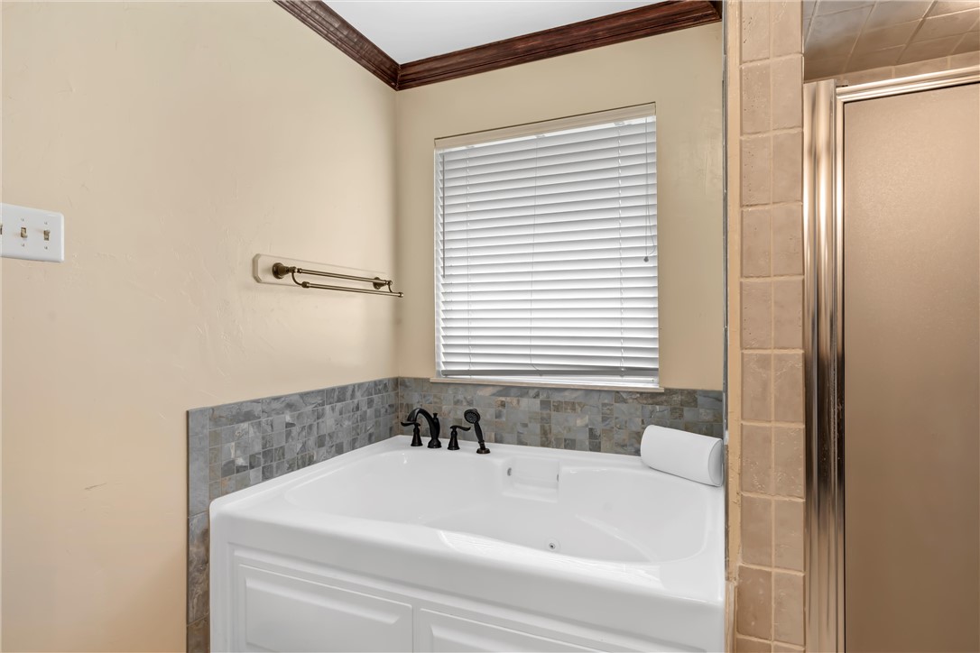 201 Cobblestone Lane , Crawford, TX, 76638 | 227443 | Realty Texas LLC