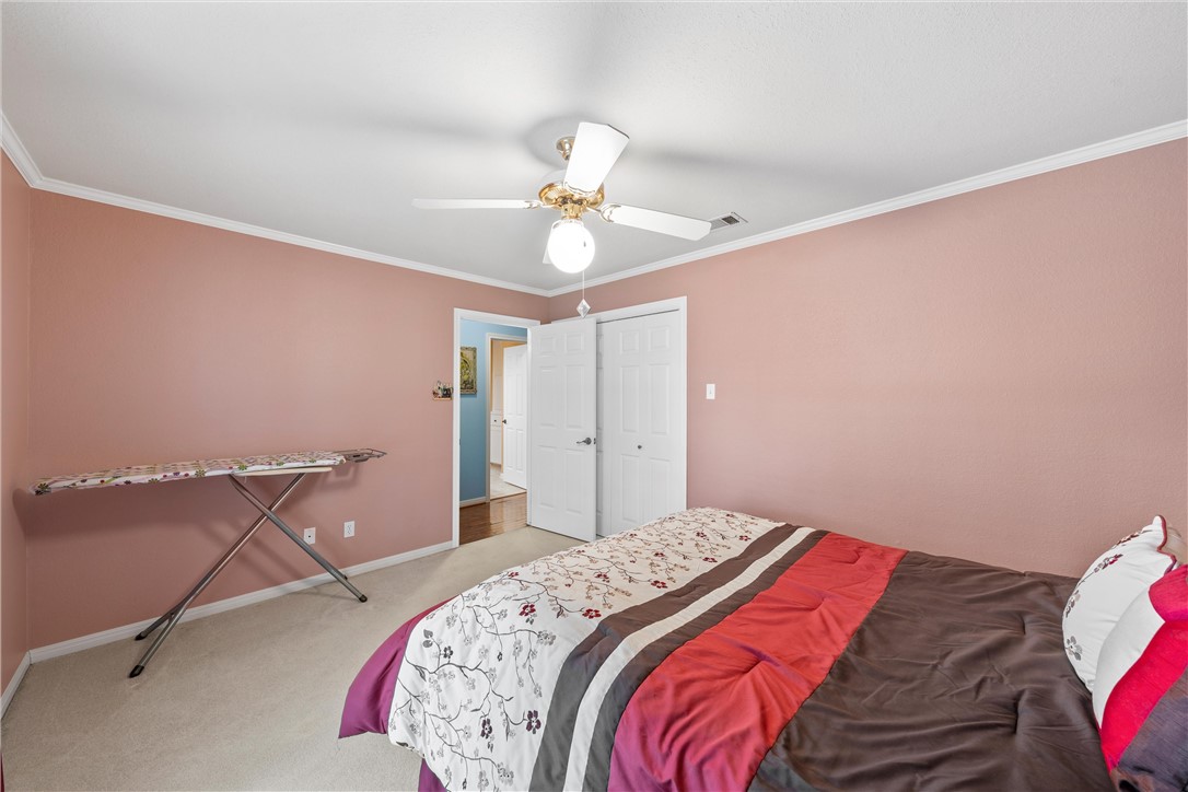 201 Cobblestone Lane , Crawford, TX, 76638 | 227443 | Realty Texas LLC