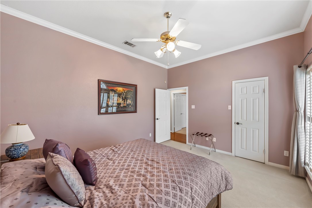 201 Cobblestone Lane , Crawford, TX, 76638 | 227443 | Realty Texas LLC