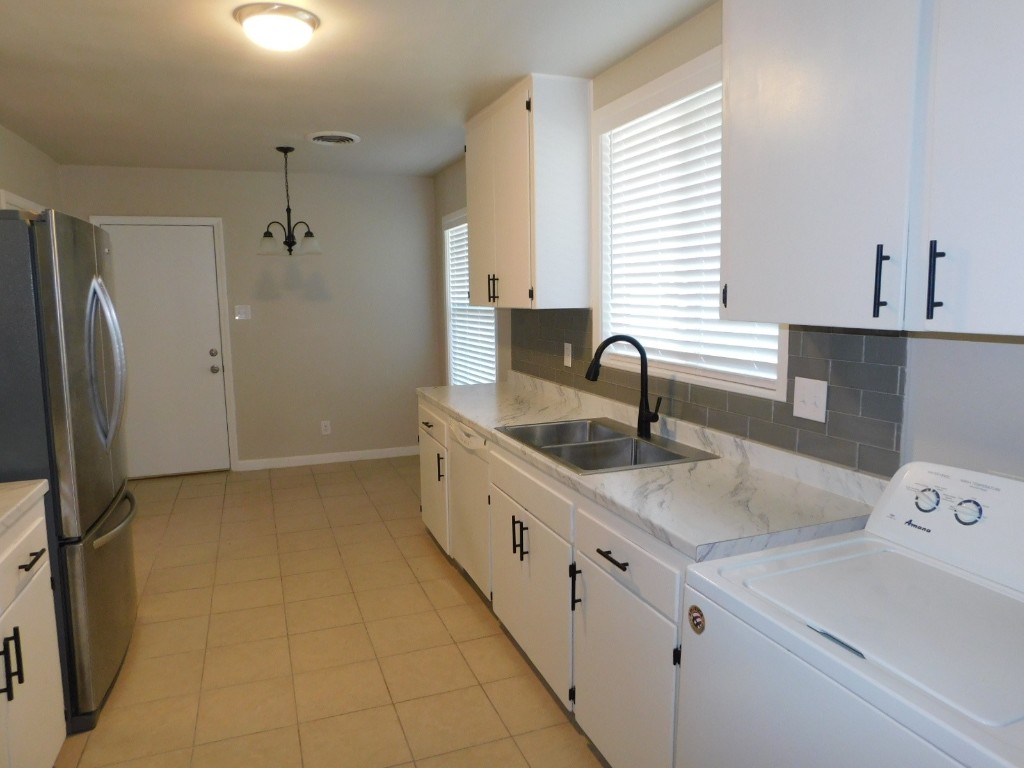 1303 Briarcliff Boulevard , Austin, TX, 78723 | 3079370 | Realty Texas LLC