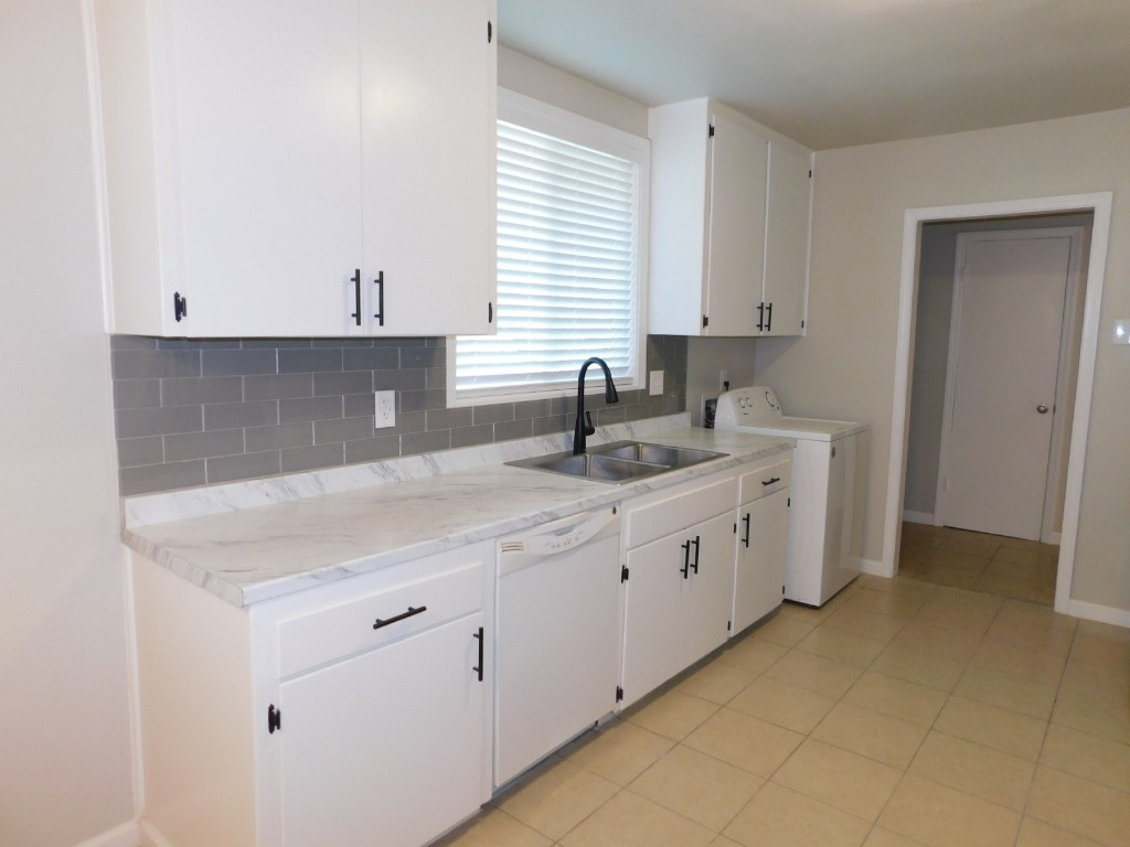1303 Briarcliff Boulevard , Austin, TX, 78723 | 3079370 | Realty Texas LLC