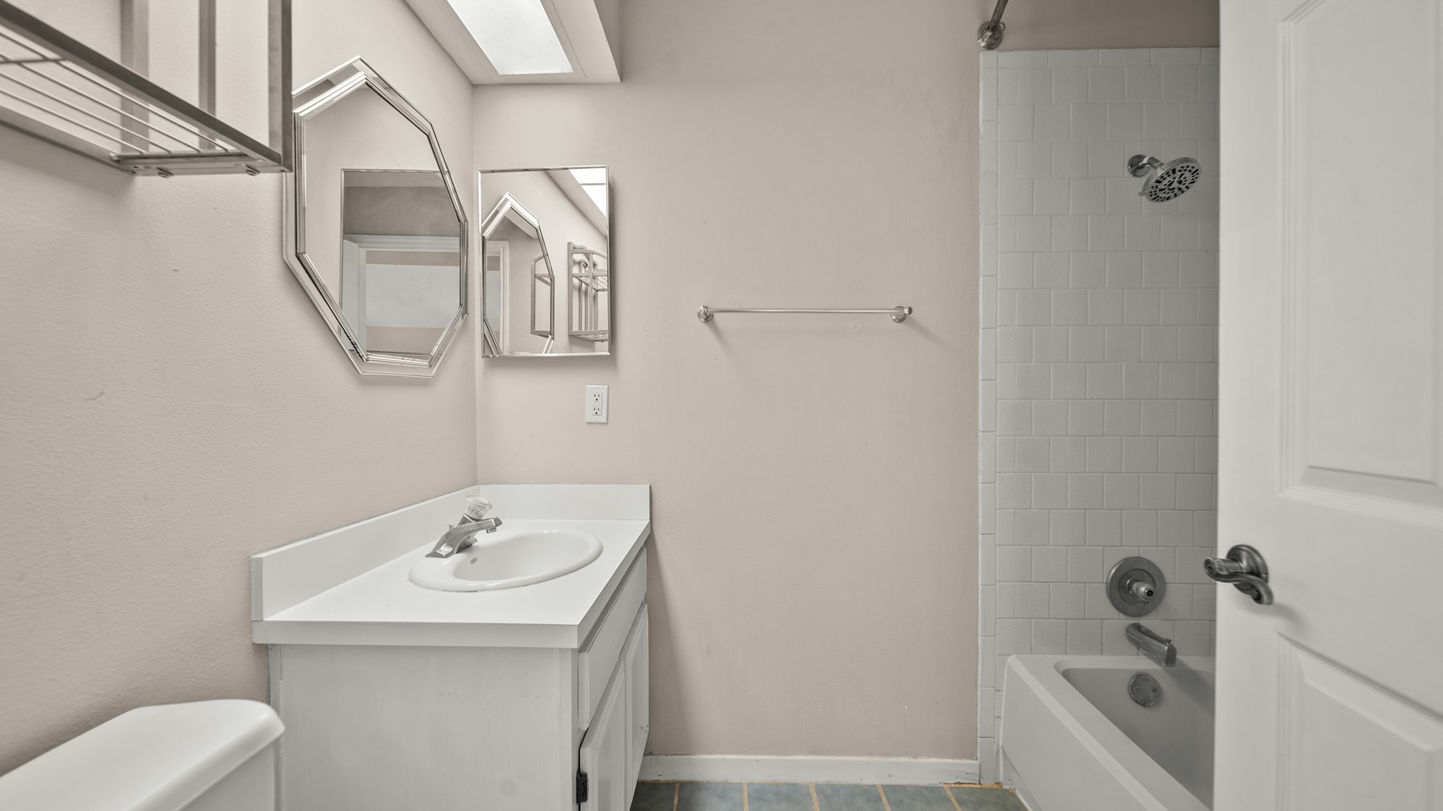 2107 Streamcrest Lane , Sugar Land, TX, 77479 | 21776231 | Realty Texas LLC