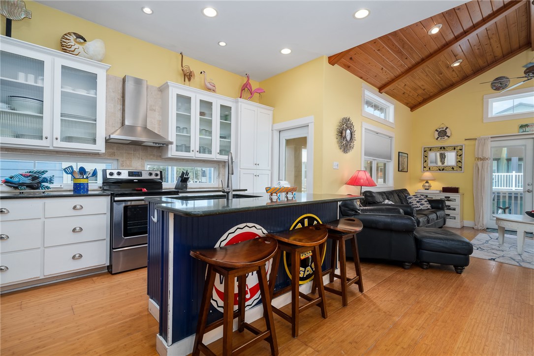 979 Banyan Beach Drive , Port Aransas, TX, 78373 | 452731 | Realty Texas LLC