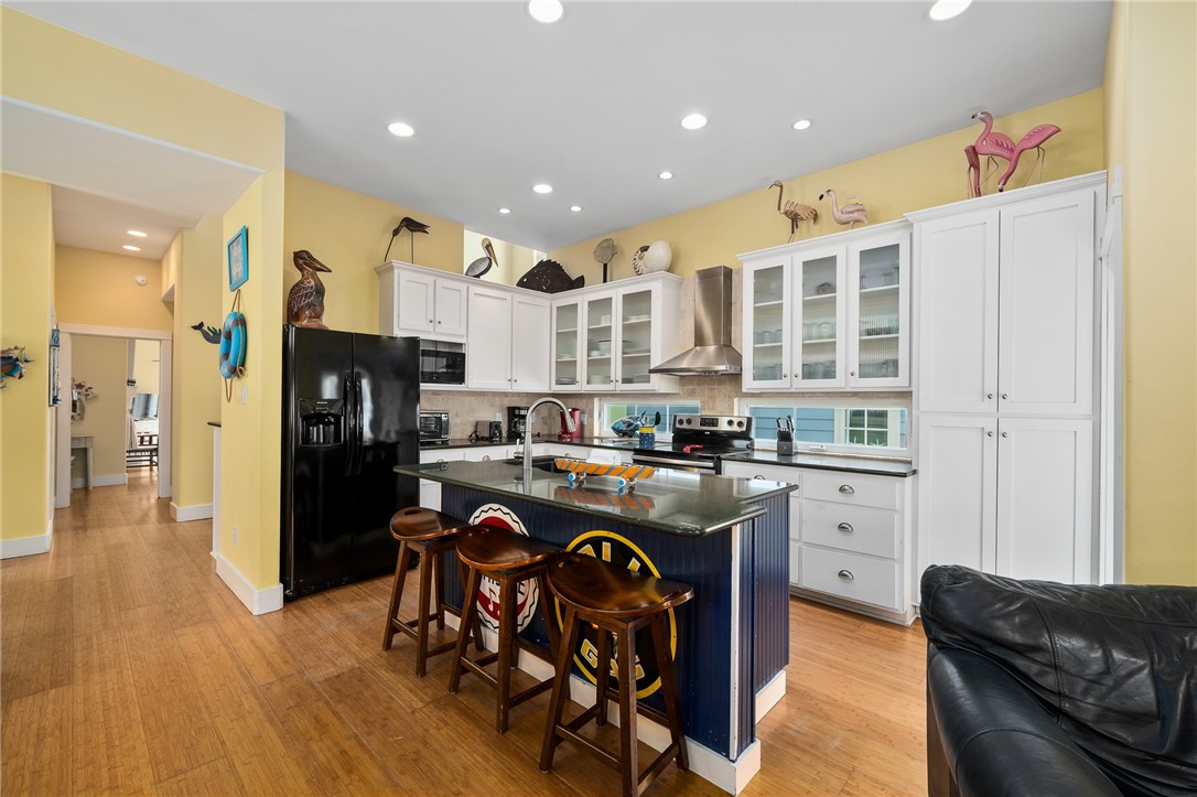 979 Banyan Beach Drive , Port Aransas, TX, 78373 | 452731 | Realty Texas LLC