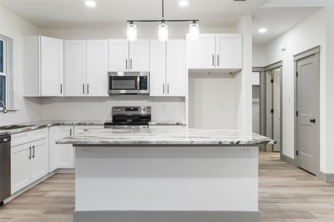 12 Stardust Circle , Wimberley, TX, 78676 | 8142770 | Realty Texas LLC