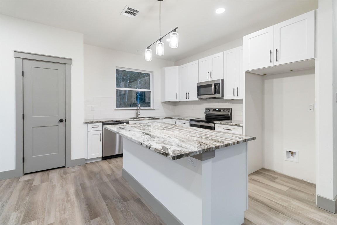 12 Stardust Circle , Wimberley, TX, 78676 | 8142770 | Realty Texas LLC