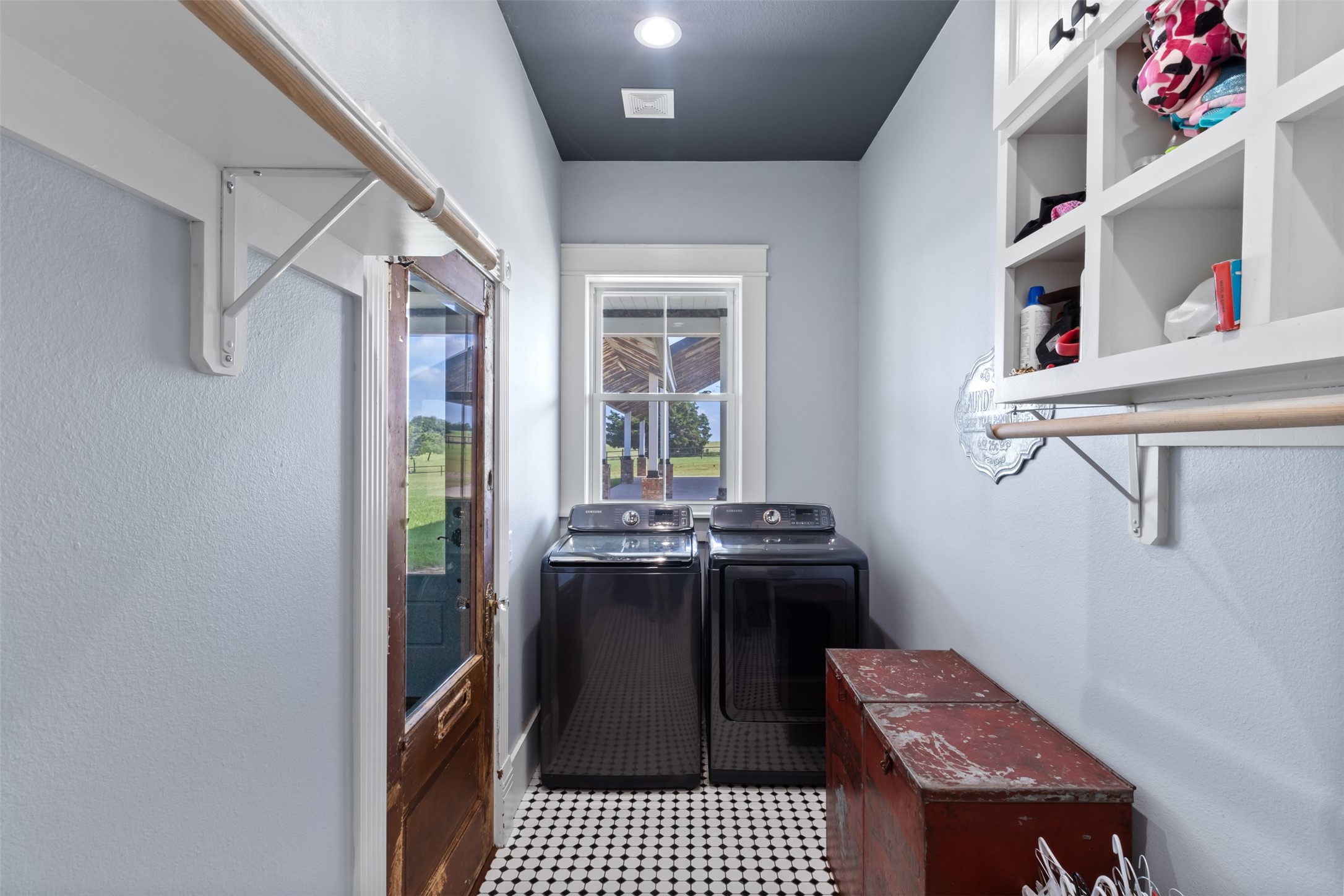 1725 Stokes Road, New Ulm, TX, 78950 | 17424385 | Realty Texas LLC