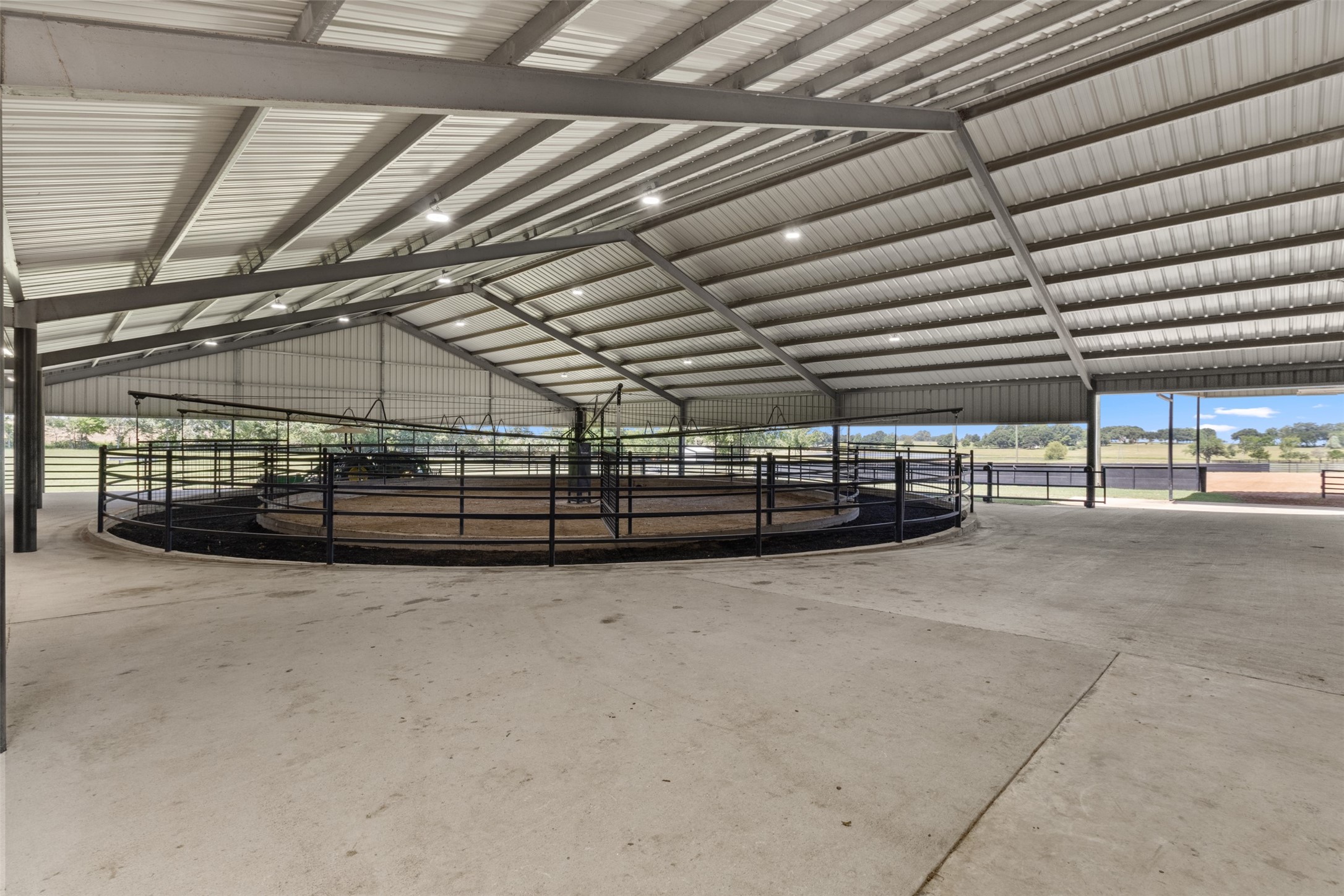 1725 Stokes Road, New Ulm, TX, 78950 | 17424385 | Realty Texas LLC