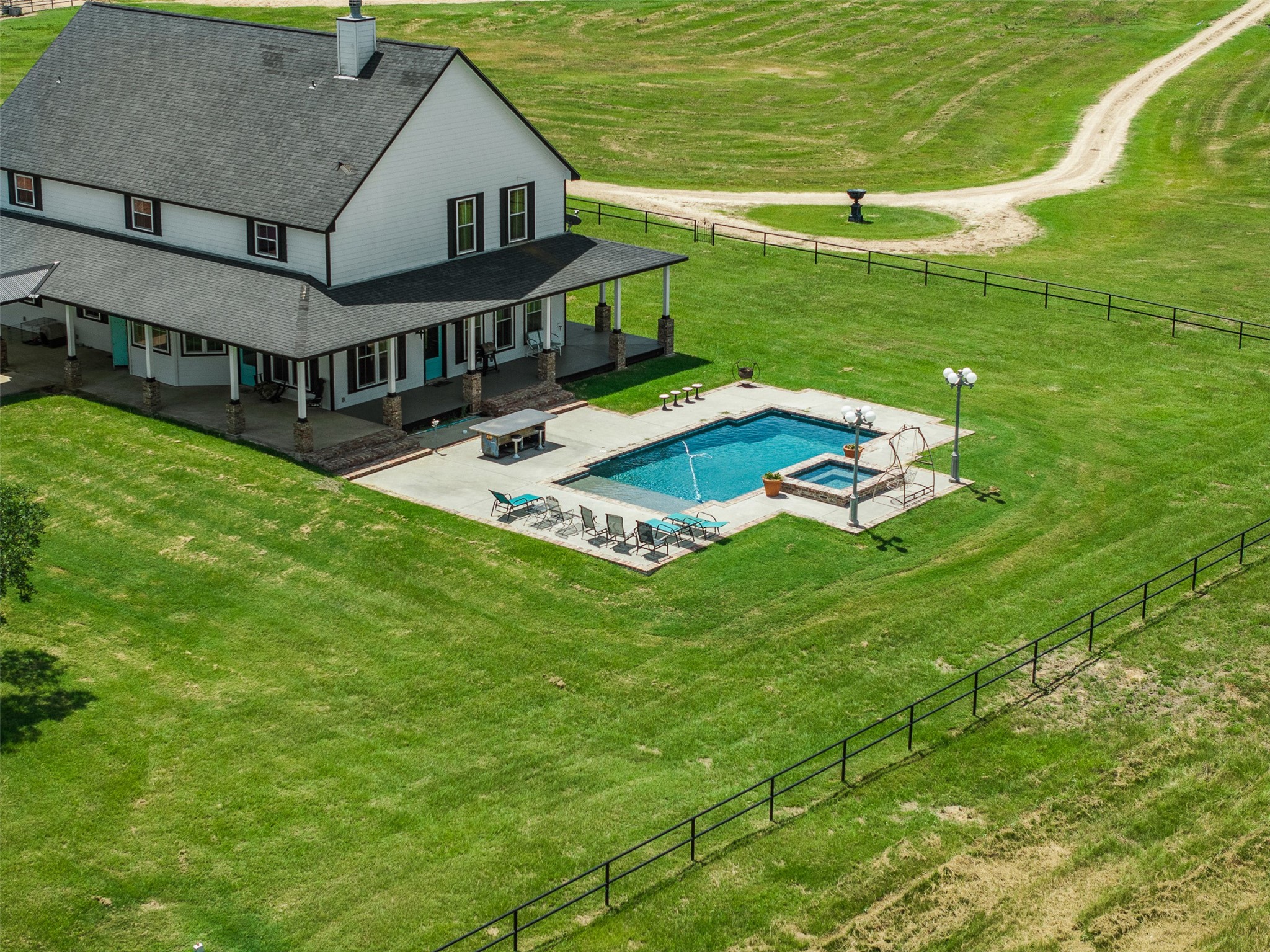 1725 Stokes Road, New Ulm, TX, 78950 | 17424385 | Realty Texas LLC