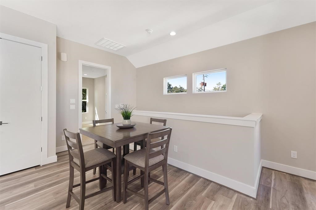 238 Julia Street A , Houston, TX, 77022 | 52745169 | Realty Texas LLC